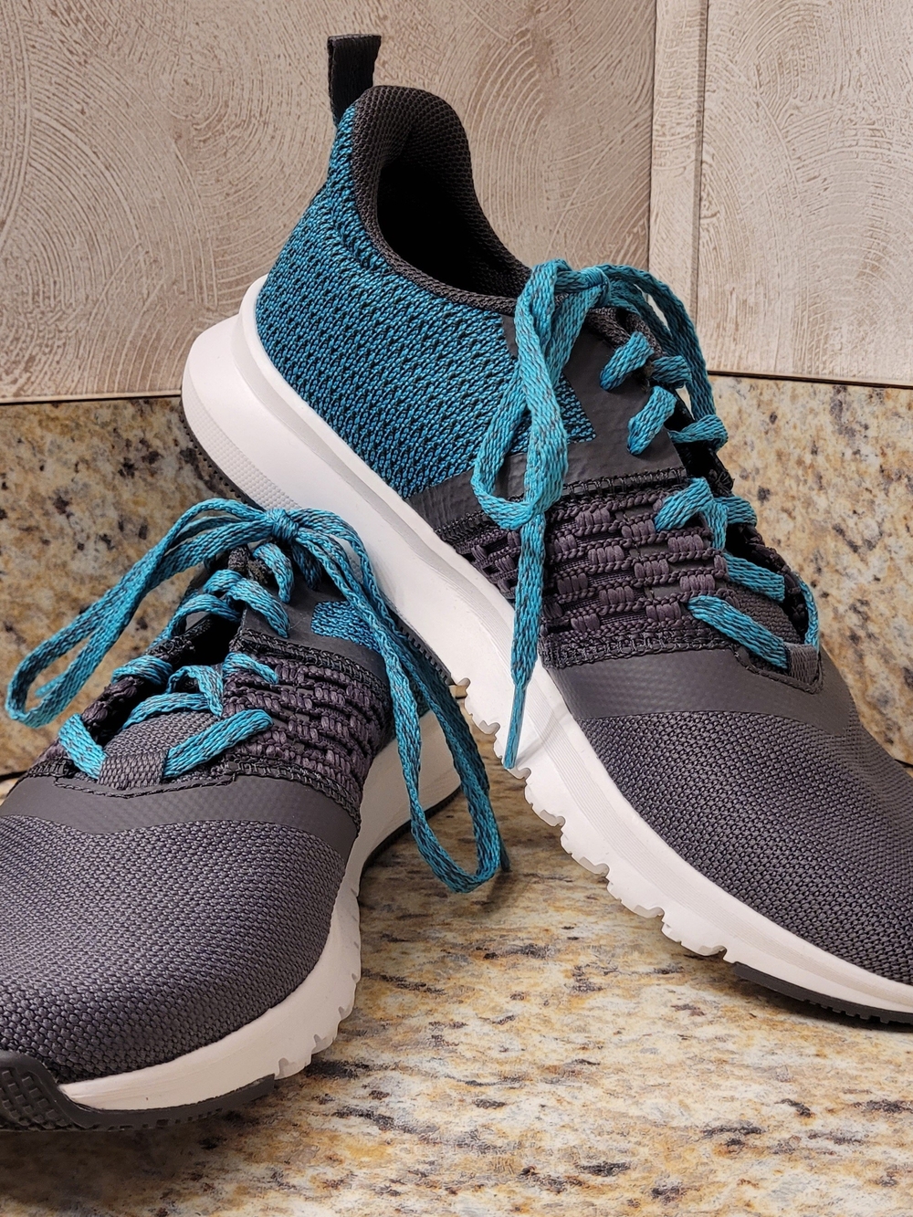 Reebok Gray and Teal Women’s Athletic Sneakers NWOT Sz. 8.5